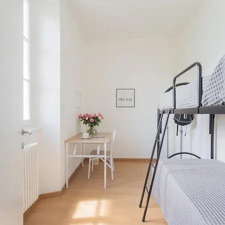 Appartement Tina's Window On By Rent