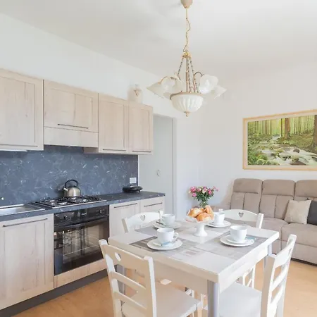 Tina's Window On By Rent *