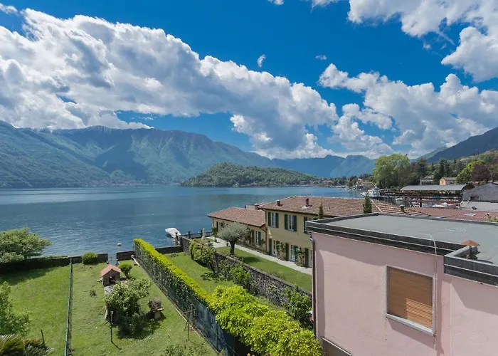 Tina's Window On By Rent 公寓