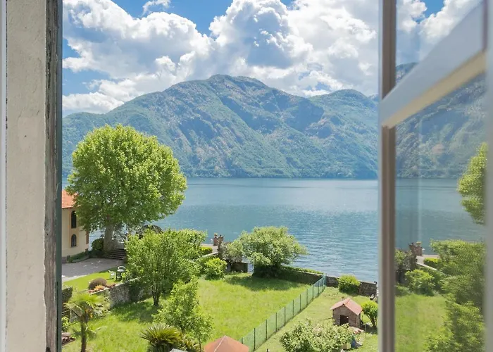 Tina's Window On By Rent 梅泽格拉