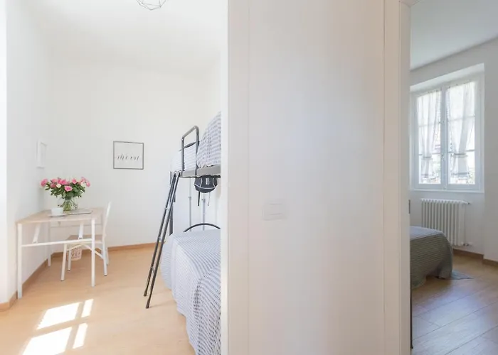 Apartament Tina's Window On By Rent